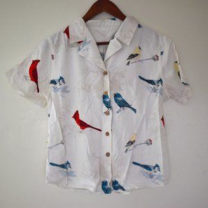 Bird themed women's dress shirt, fitted, with wooden buttons